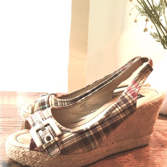 AE sling back wedges - Picture 6 of 9